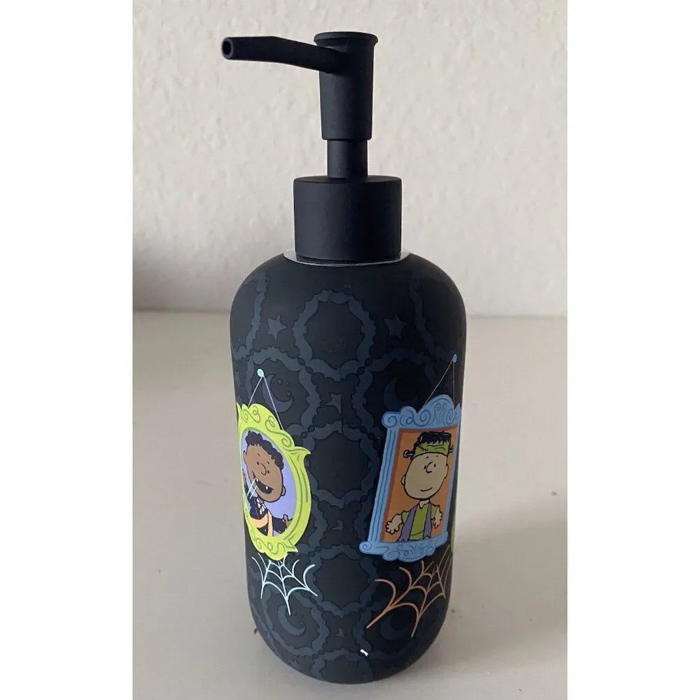 Peanuts Snoopy Charlie Brown Halloween Costumes Black Soap Lotion‎ Dispenser NEW